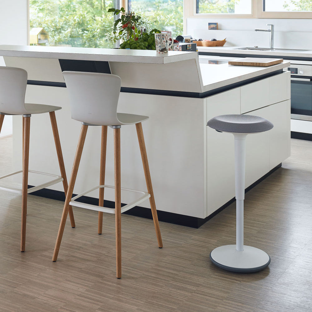 sedus se:fit Stehhocker | Hocker | Steh-Sitzhocker | Weiß - Grau - Grün - blau