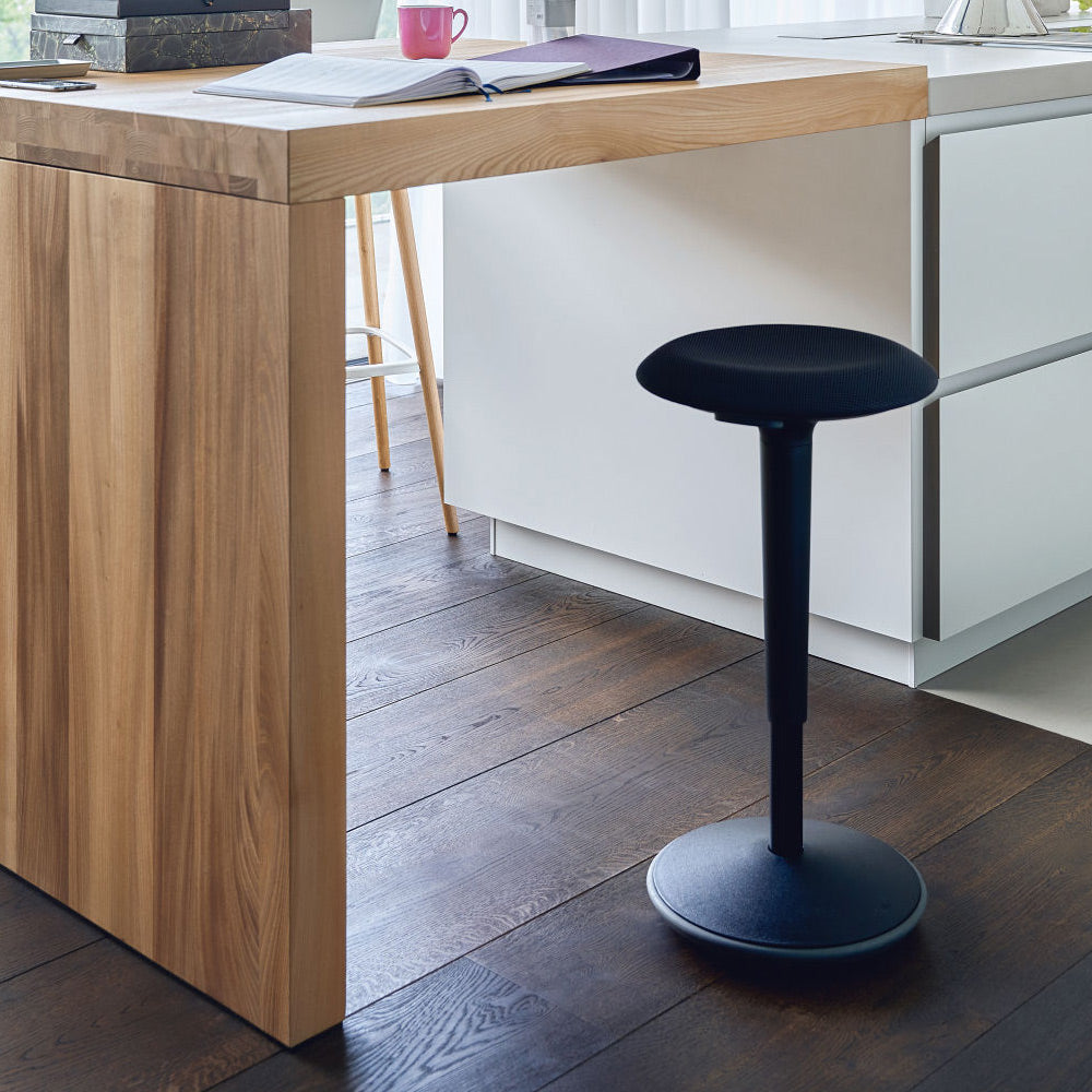 sedus se:fit Stehhocker | Hocker | Steh-Sitzhocker | Schwarz - Rot |