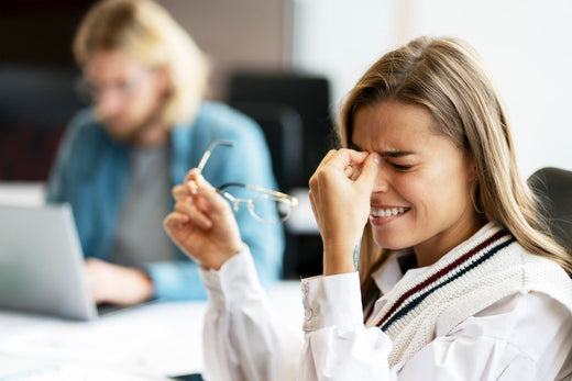 Augenschmerzen durch zu wenig Blinzeln: So trainieren Sie Ihre Augen