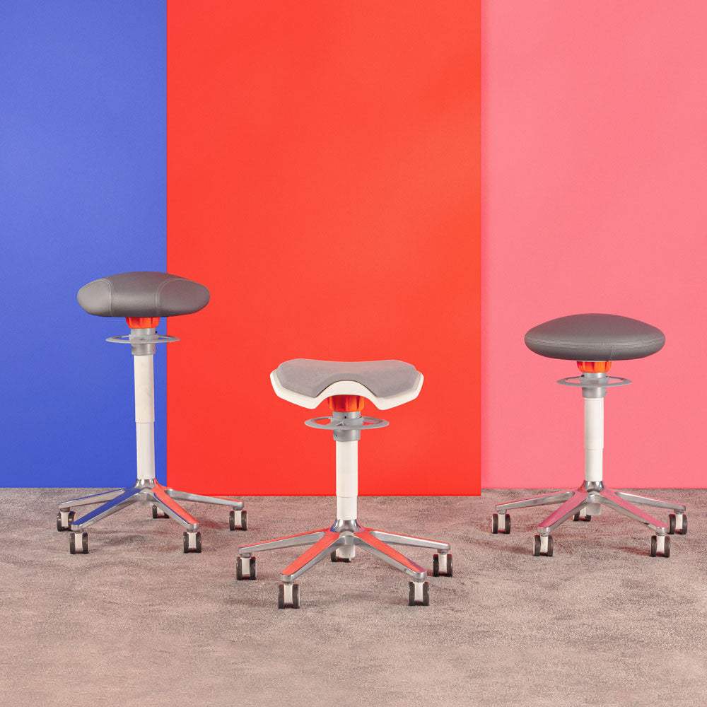 KÖHL ONGO Roll | Kunstleder | Schwarz Alu | ergonomischer Sitzhocker | Arbeitshocker