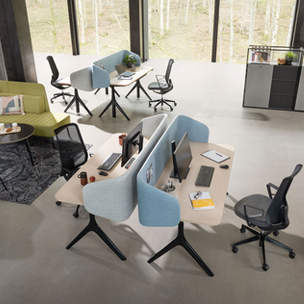 Wiesner Hager furniloop | elektrisch höhenverstellbarer Schreibtisch + Screen | Homeoffice | FlatUp