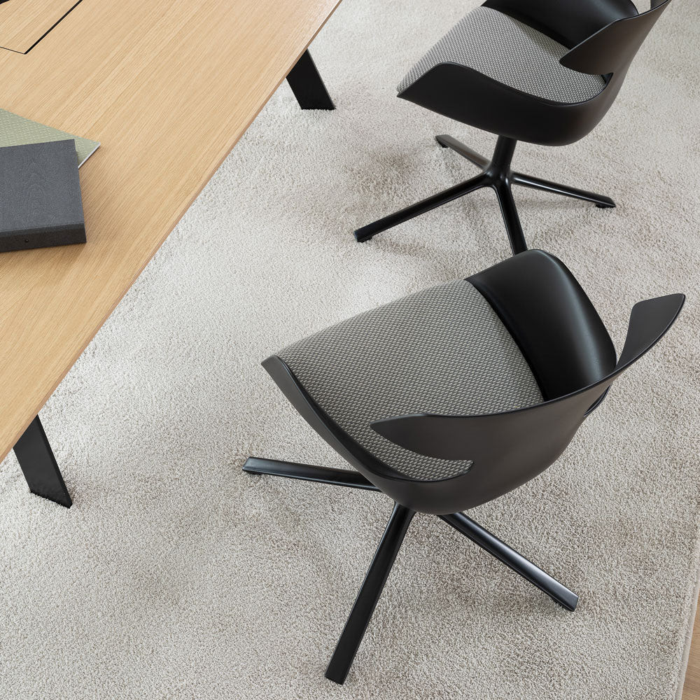 Wiesner Hager bloum | Farbe Schwarz | Besucherstuhl | Konferenzstuhl | Design Sessel