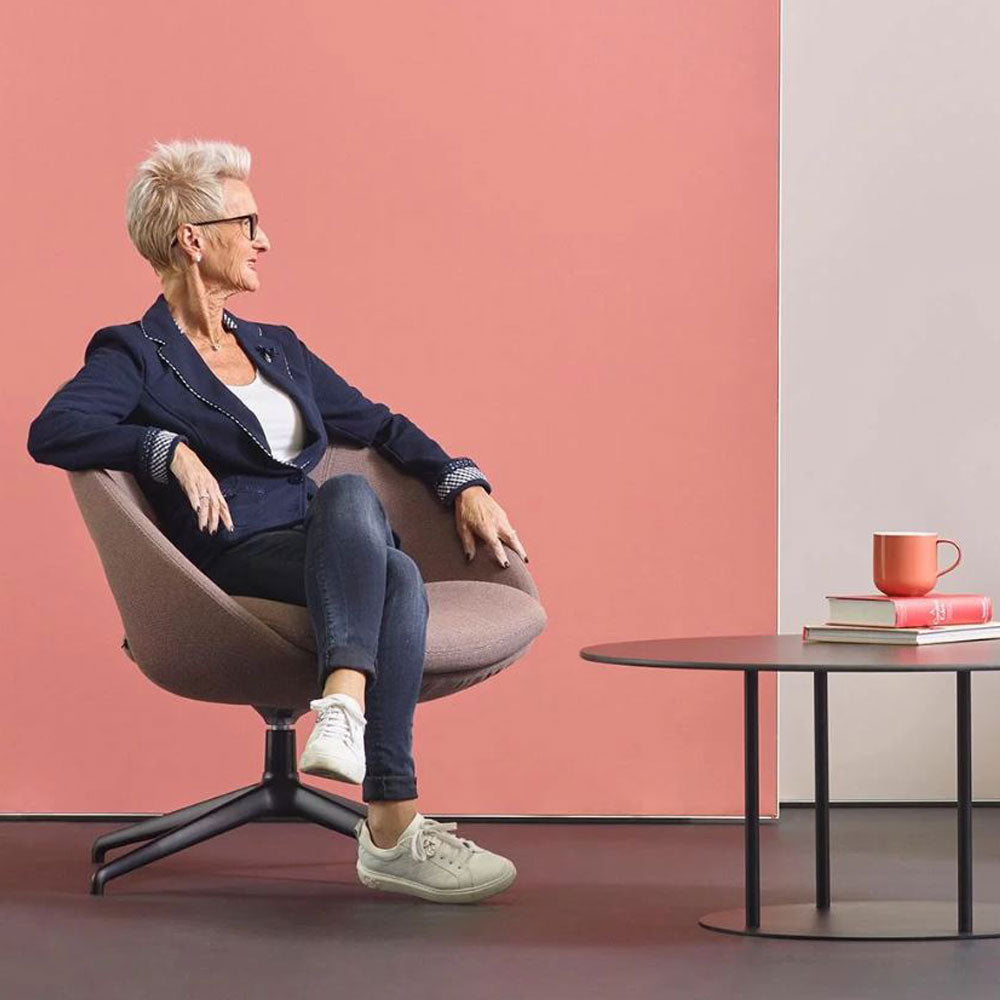 KÖHL KARISMA MID Loungesessel | brandschutzzertifiziert | schwer entflammbar nach DIN 66084 p-a / B1