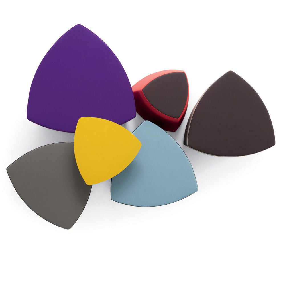 Kensho Stool von Kastel – Design-Polsterhocker & Pouf mobil für moderne Kommunikationszonen | auf Rechnung kaufen