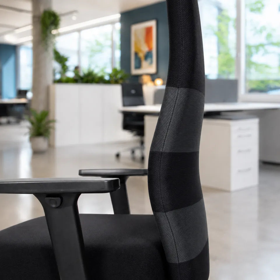 Ergonomischer Bürostuhl lento Agilis AG10 inkl. 4D-Armlehnen - Der AKTIVE
