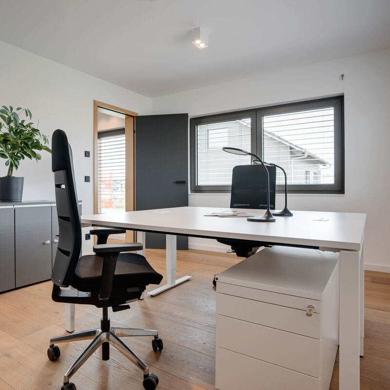 Ergonomischer Bürostuhl Bezug Leder Agilis Matrix MT13 - der Chef unter den Bürostühlen - Made in Germany - 30 Jahre Garantie 🇩🇪