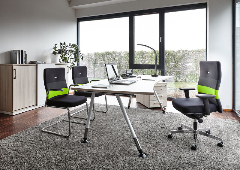 lento-agilis-ergonomischer-buerostuhl-schwarz-kontrast-gruen-konferenzstühle-konferenzraum-büromöbel plus-büroeinrichtung