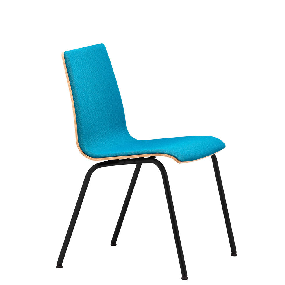 Stapelstuhl-Holzstuhl-Polster-Brandschutz B1-zertifiziert-Büromöbel Plus-Farben-schwarz-blau-rot-auf rechnung
